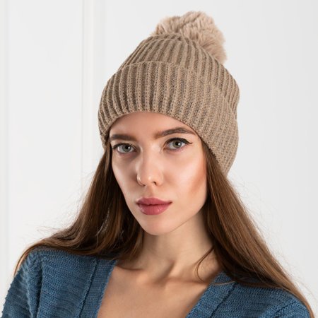 Brown hat with pompom for women - Accessories