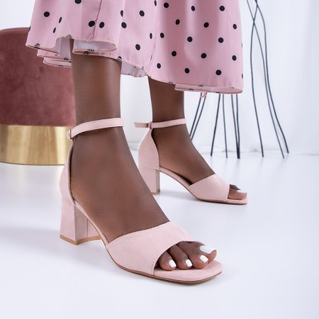 Light pink women's sandals on a low post Isis - Footwear