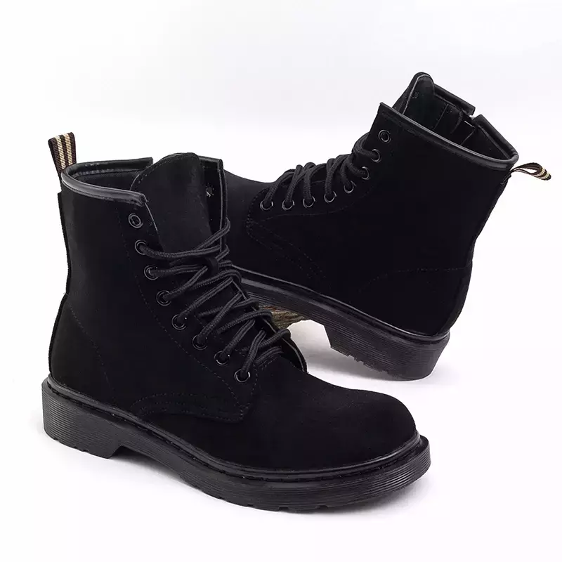 OUTLET Black flat-heeled boots Cherith - Footwear