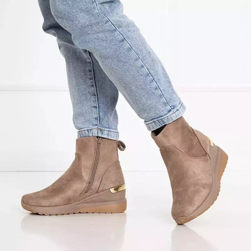 OUTLET Light brown women's eco-suede low-heeled boots Leka - Footwear
