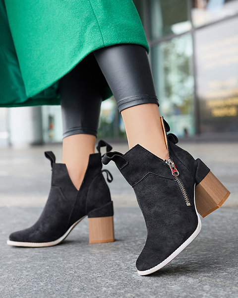Black women's boots on a square post Darera - Footwear