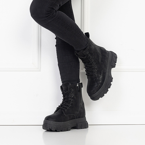 Black women's insulated boots with a massive sole Destina - Footwear