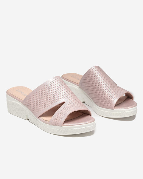 Heiri women's pink shiny slippers. Footwear