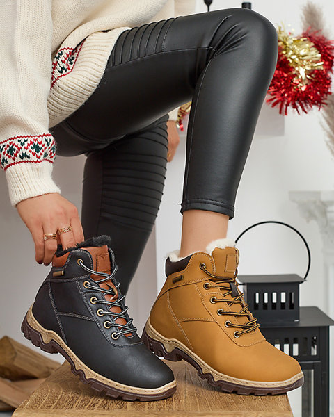 Light brown women's hiking boots tied with Poritsu fur - Footwear