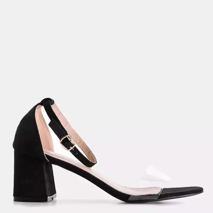 OUTLET Black women's sandals with low heels Exma - Footwear