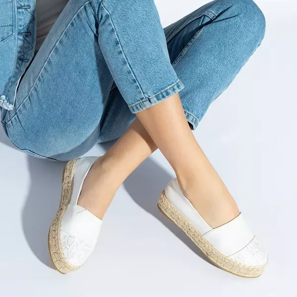 OUTLET Women's white espadrilles with Tinika decoration - Shoes