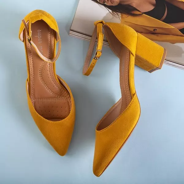 OUTLET Yellow women's sandals on a post Rumila - Footwear