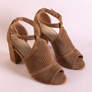 Women's openwork sandals on a post in camel color Folawia - Footwear
